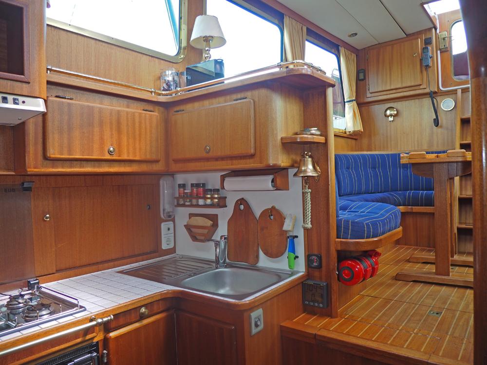 Cabin en avant, H&eacute;bergements